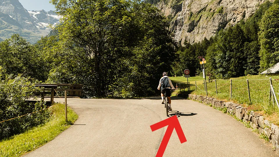 Turn right on the Gravel – image 1