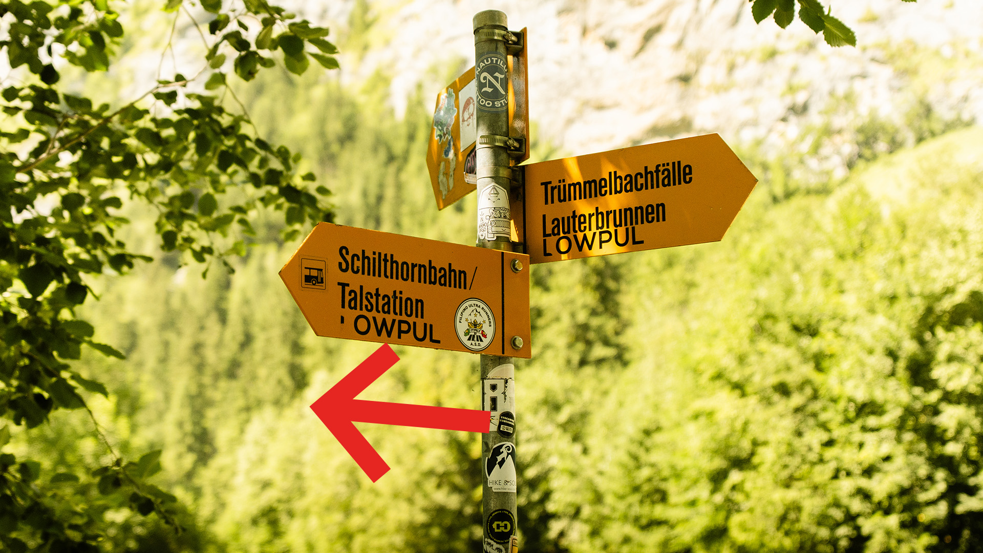 Turn left to Schilthornbahn – image 2